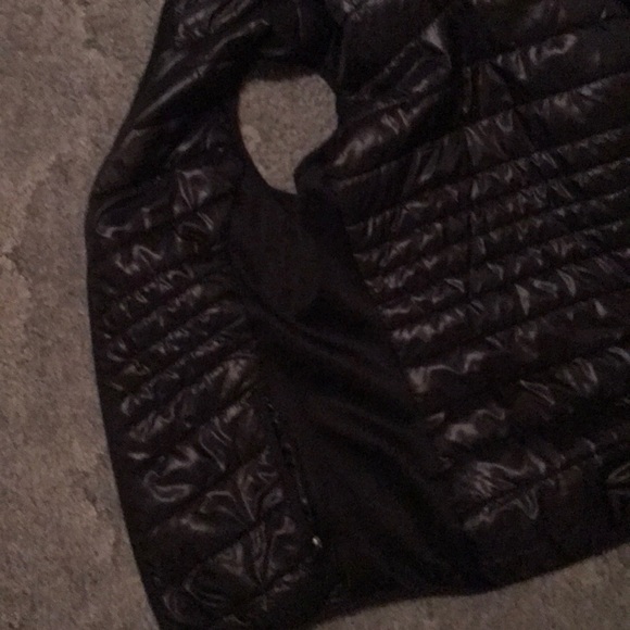 Xersion Puff Vest Size Small. - Picture 2 of 4